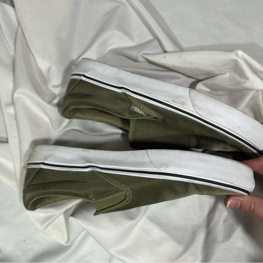 EUC Vans Olive Green Slip-On Shiny Sneakers SZ US 8.5‎